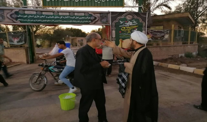 خدمات رسانی کارکنان منابع طبیعی خوزستان به زوار ابا عبدالله الحسین