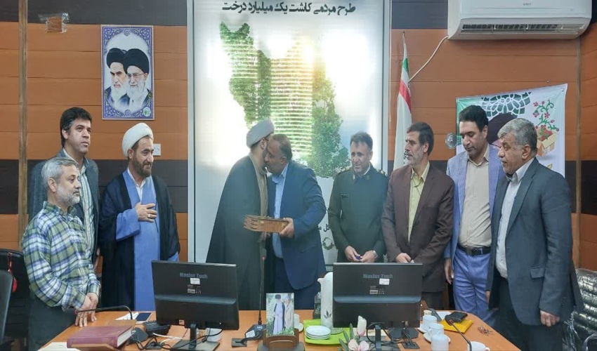 تقدیر از مدیرکل منابع طبیعی و آبخیزداری خوزستان انجام شد 